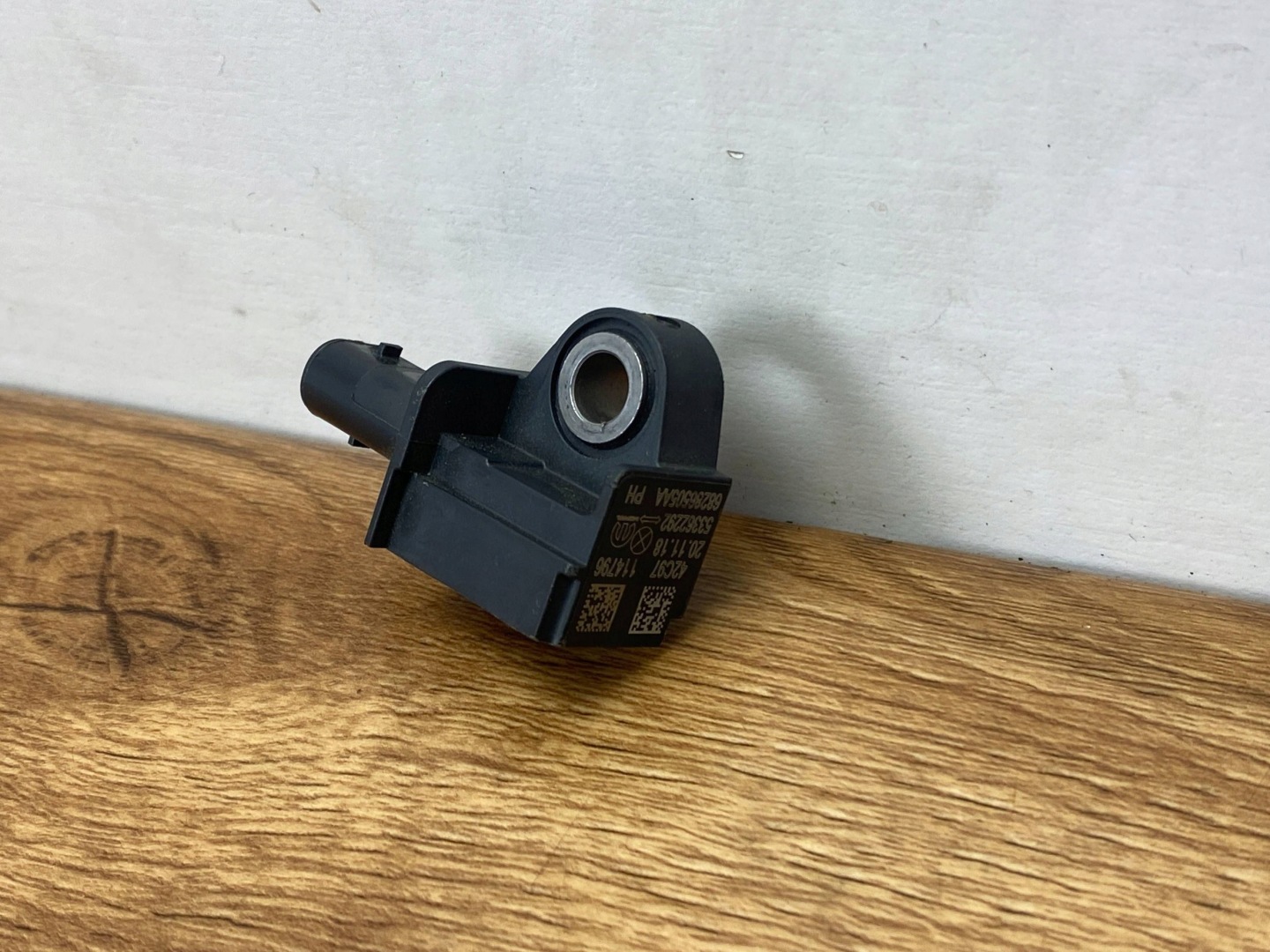 Sensor przyspieszenia Jeep Wrangler JL IV 2018+