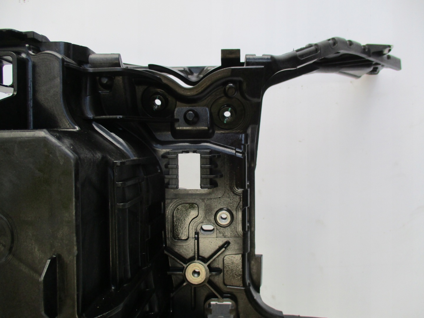 front body wall front Audi Q3 83A805594F