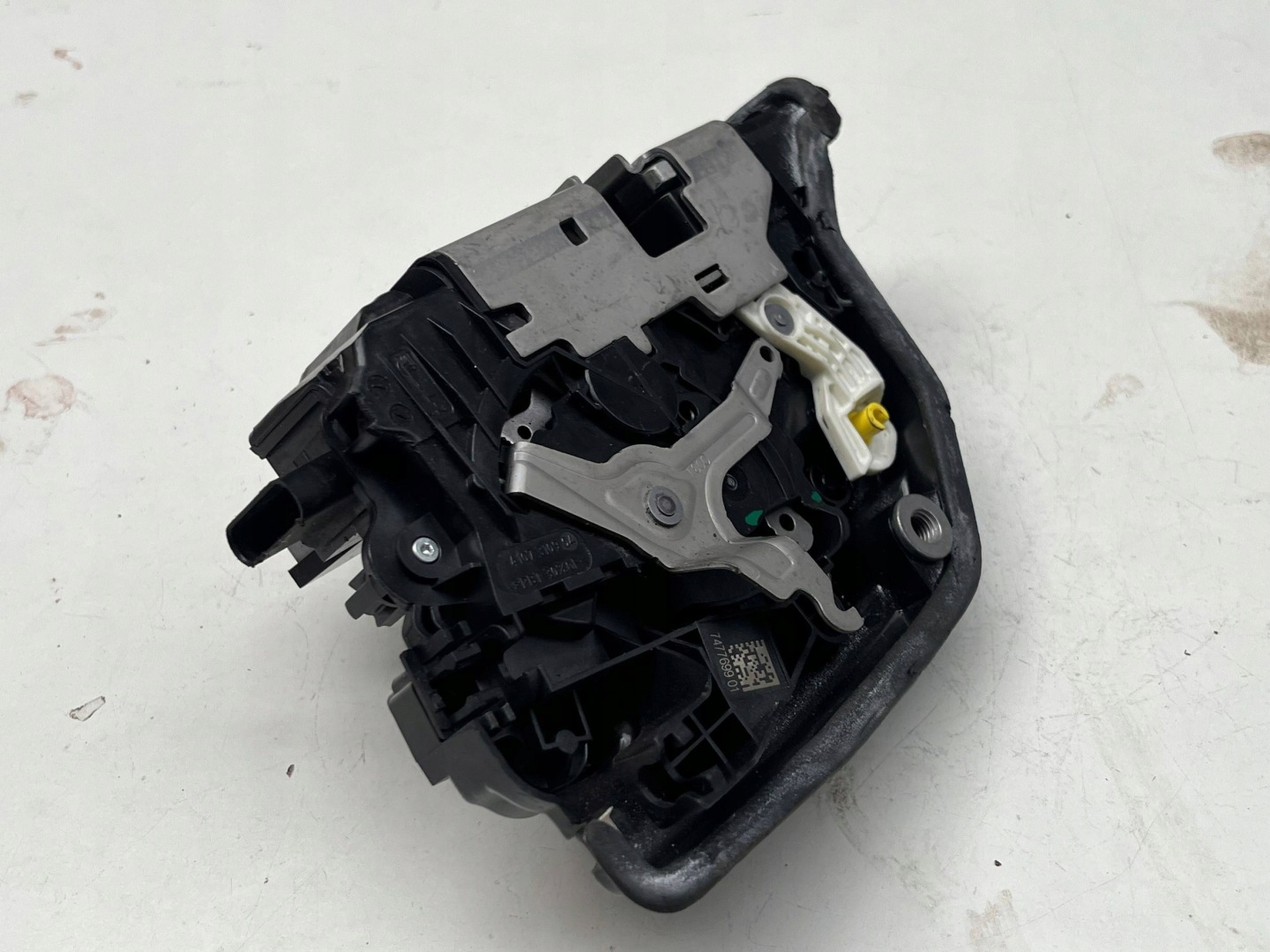 BMW X7 G07 lock door left front SOFTCLOSE 7477699 @M