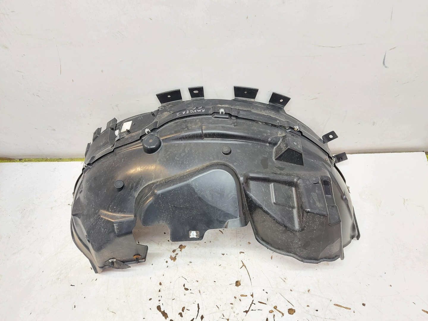 Ford Ranger VI 6 XLT 2023r mudguard right front P1WB-16A562-A
