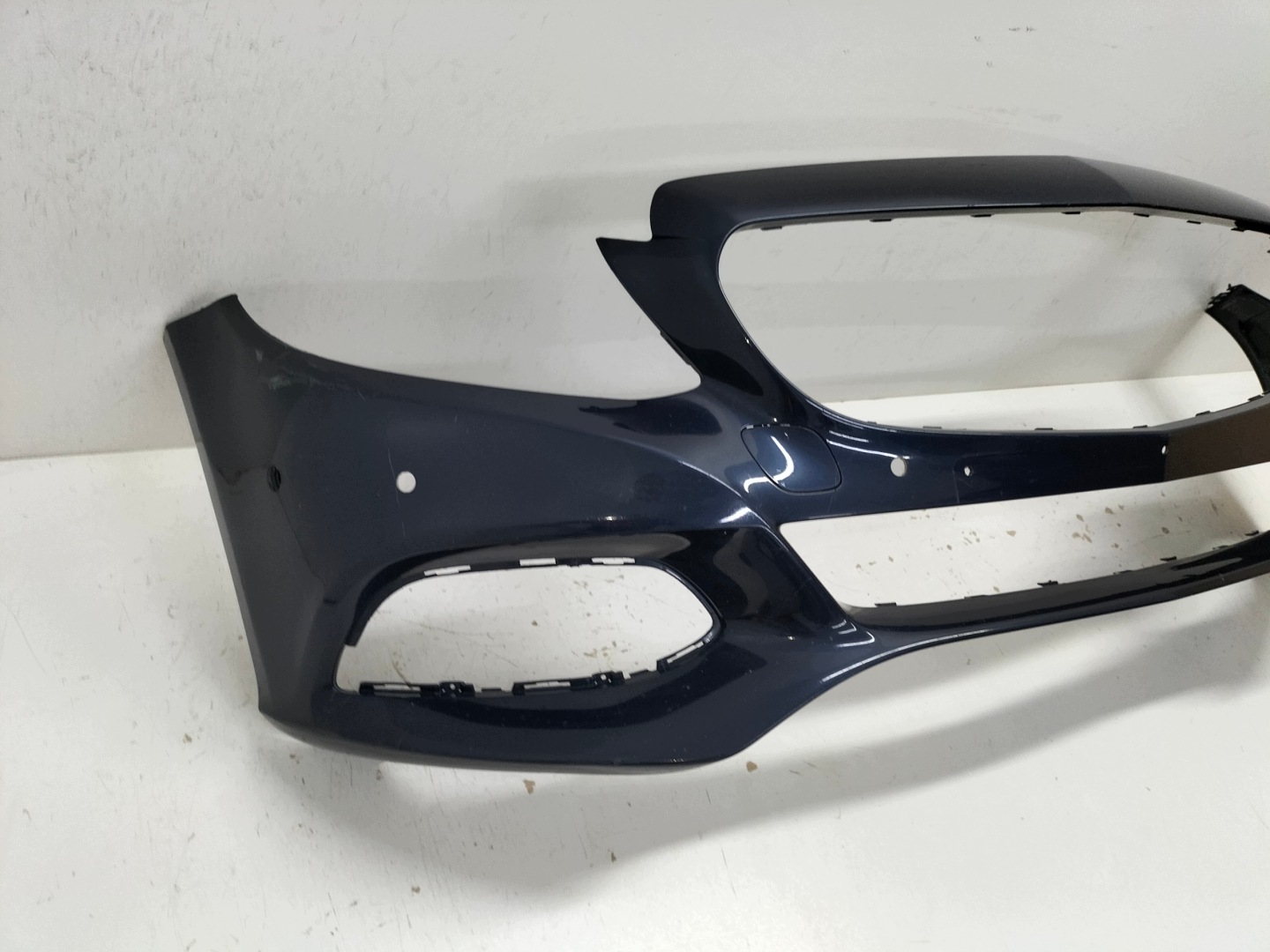 front bumper front MERCEDES C KLASA W205 14-18 wersja without washers