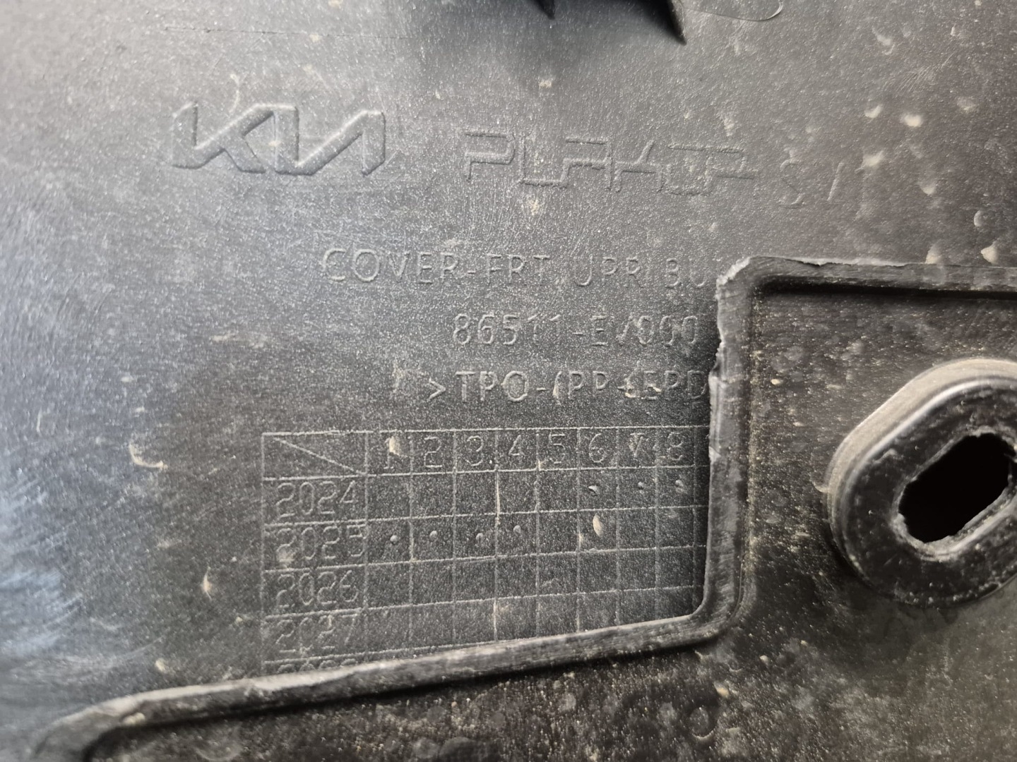 KIA EV3 EV-3 24- lökhárító eleje első PDC 86511-EV000