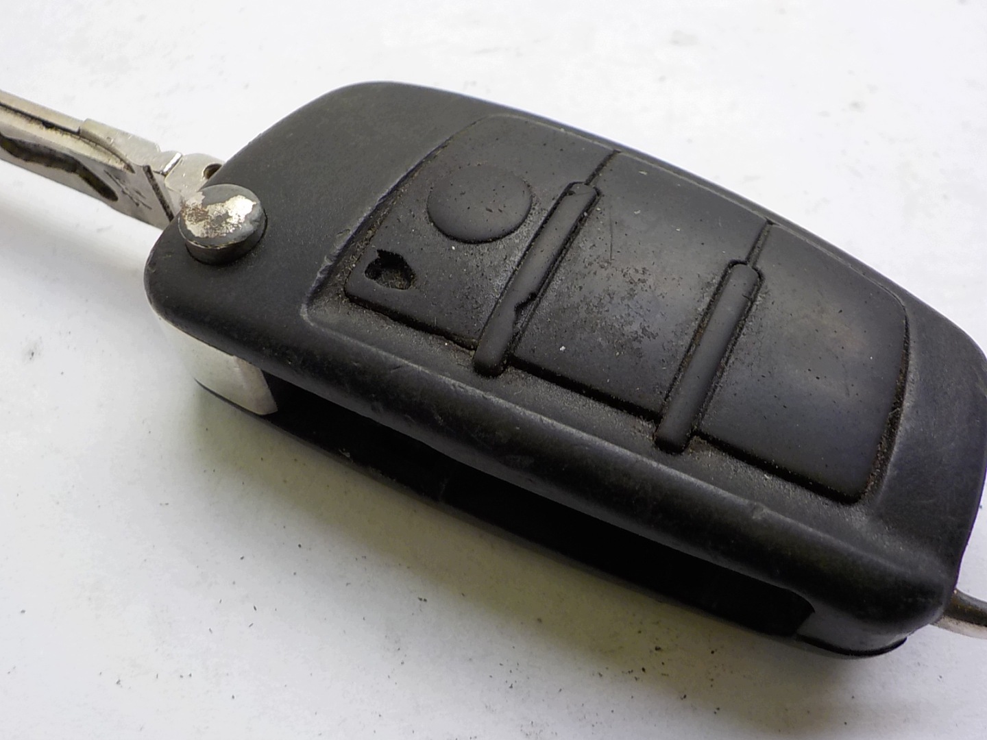 AUDI A4 B7 key 8E0837220K AUQ 433 MHZ