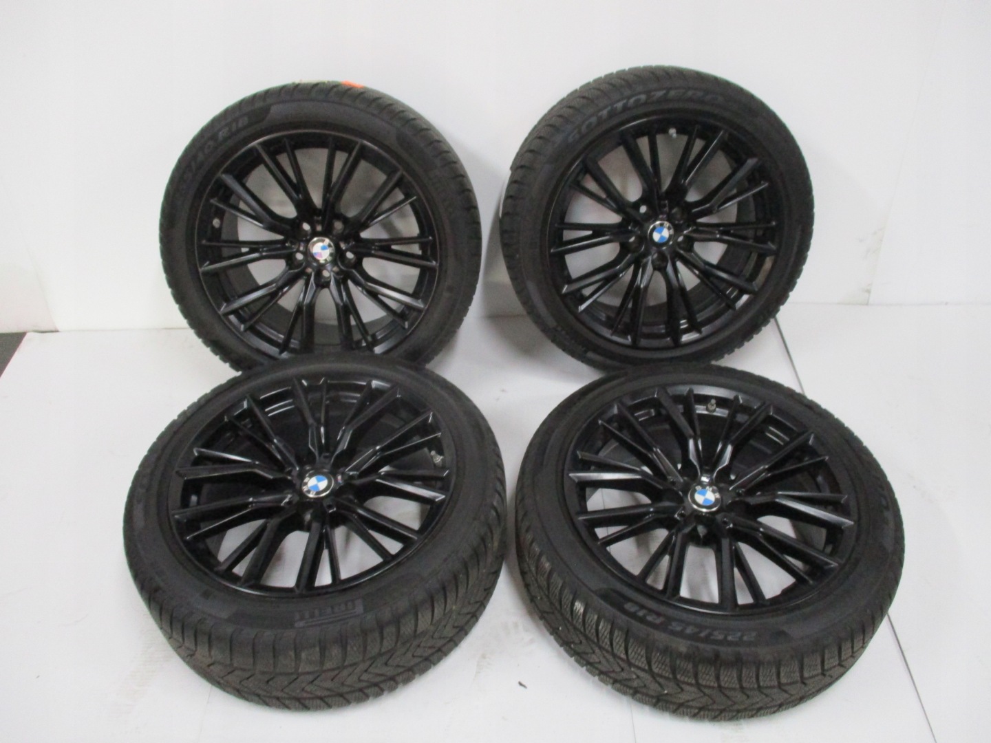 wheels discs tyres BMW 3 G20 R18 5 6 mm M+S M