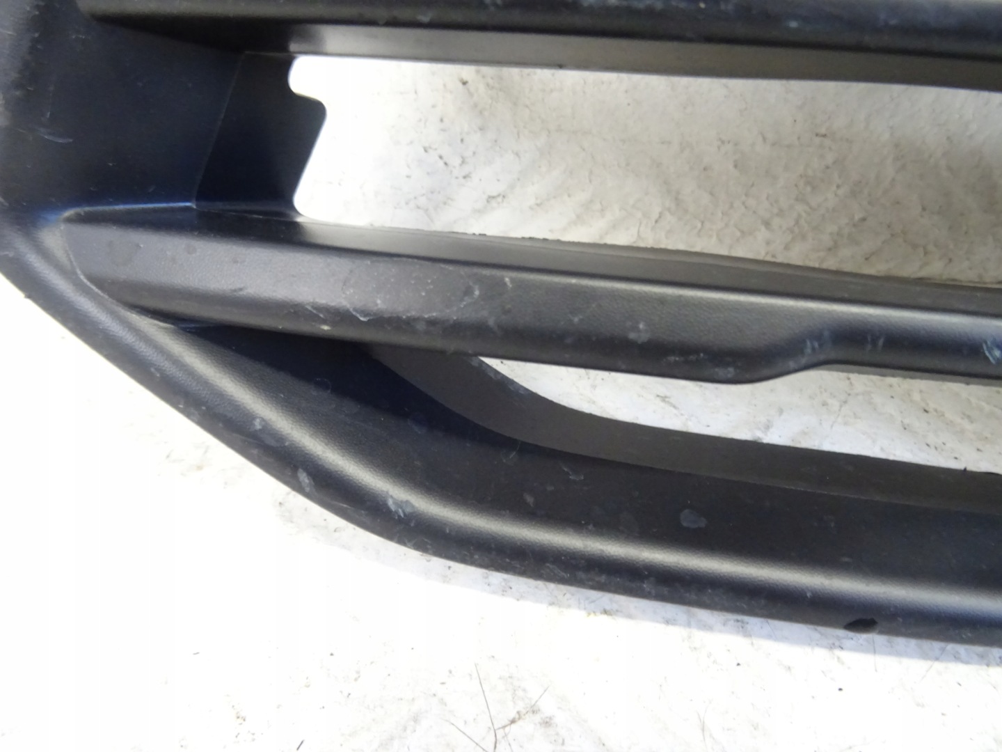 grid of a bumper front front left HONDA CIVIC IX 71109-TA9