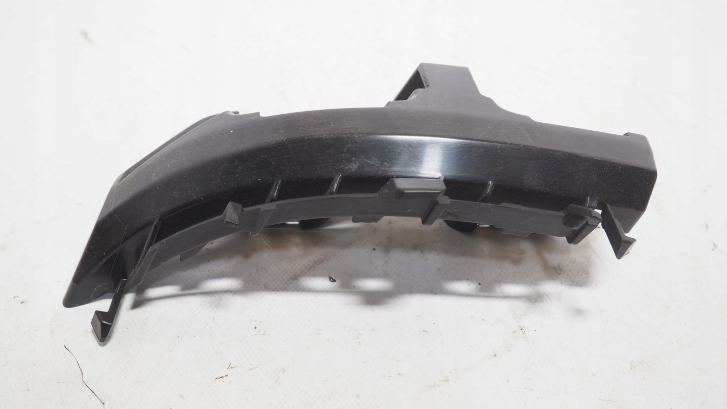 Mercedes C Klasa W205 bumper bracket right rear part A2058852065