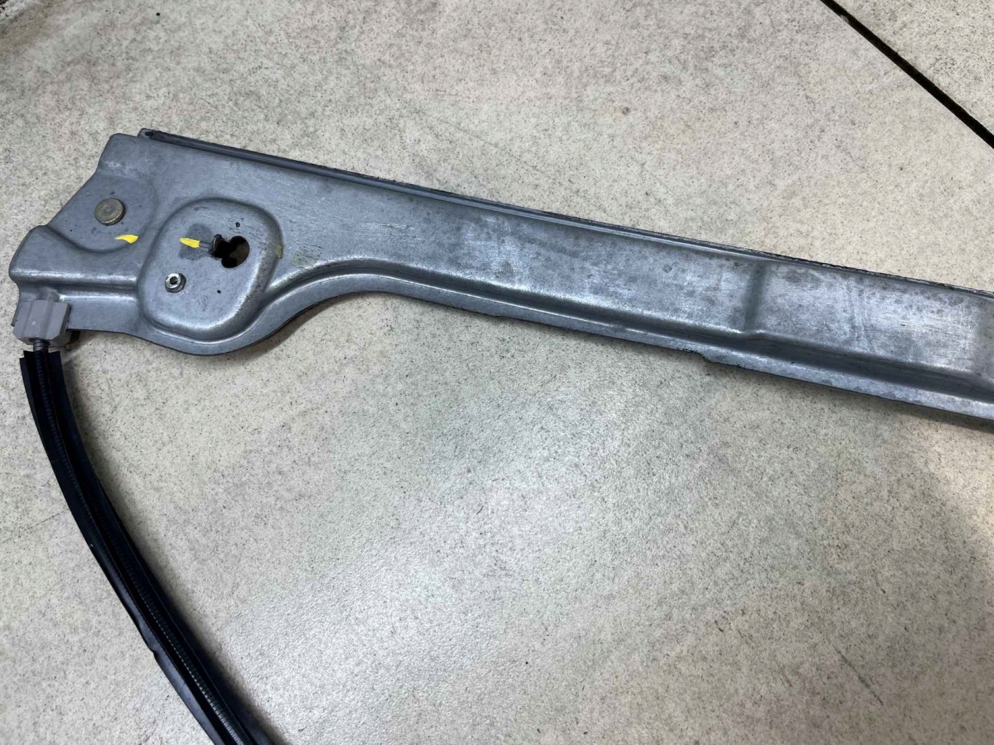 window regulator left front PEUGEOT 1007 1.4 16V