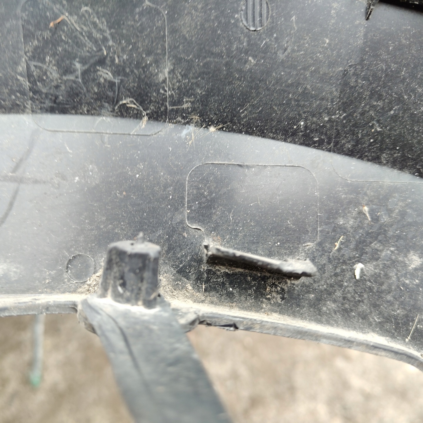 lista sárvédöt bal far DACIA SANDERO III STEPWAY