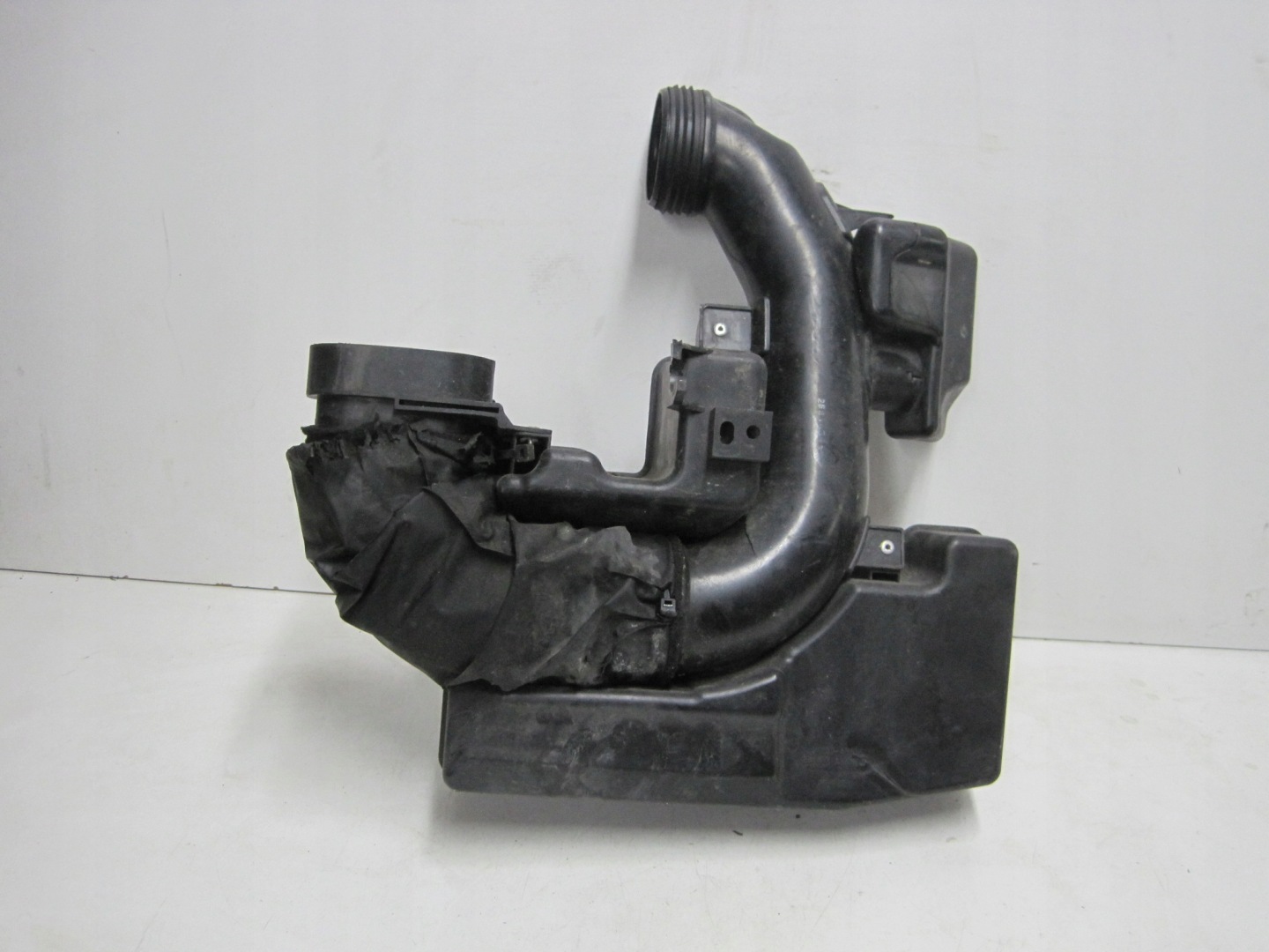 Rezonator air HYUNDAI 28211-A5800