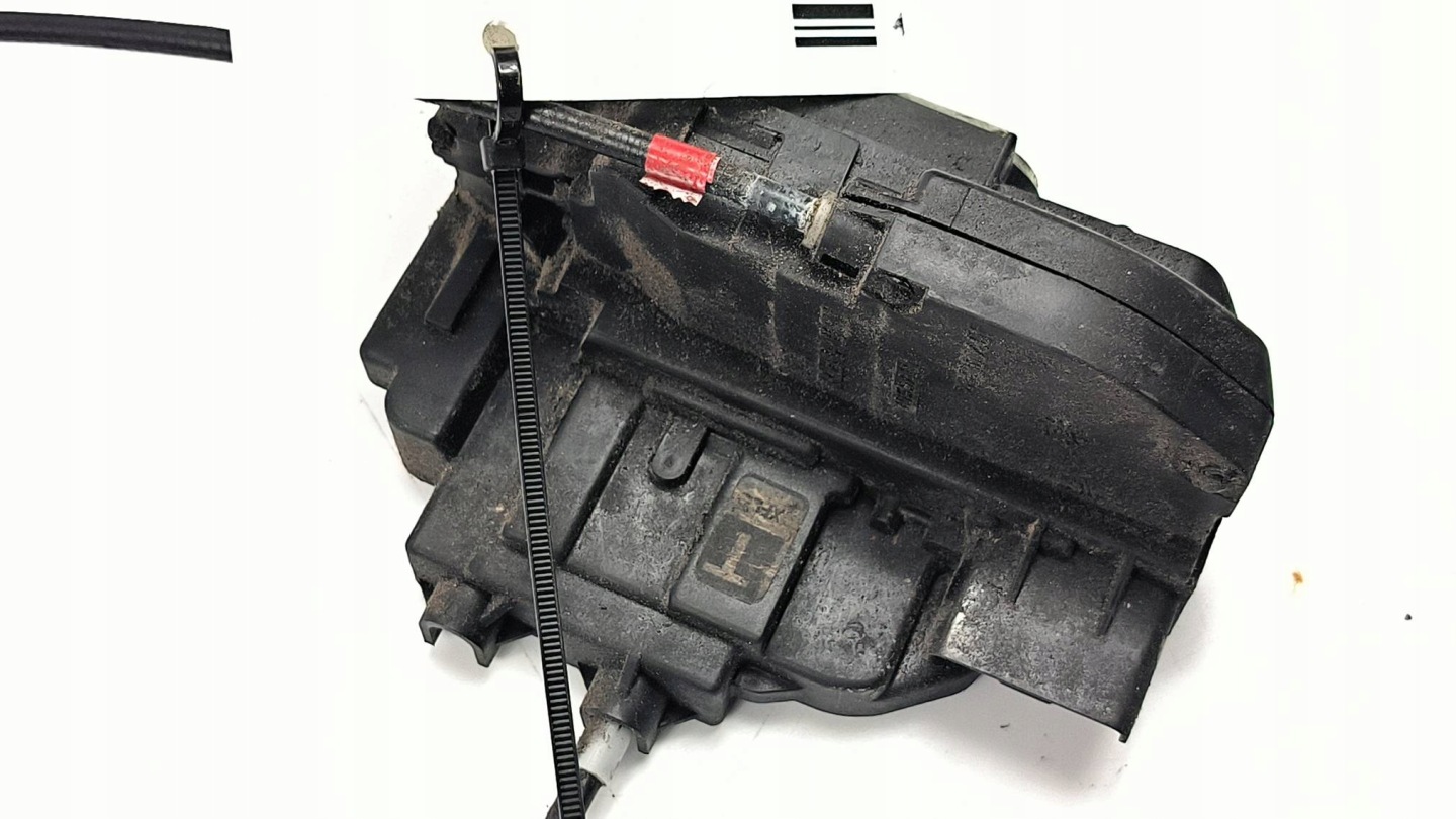 lock door left front EU NISSAN NOTE E11