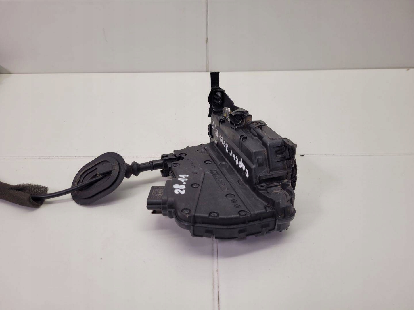lock door front right side Renault Clio 4 facelift 2019 805024563R