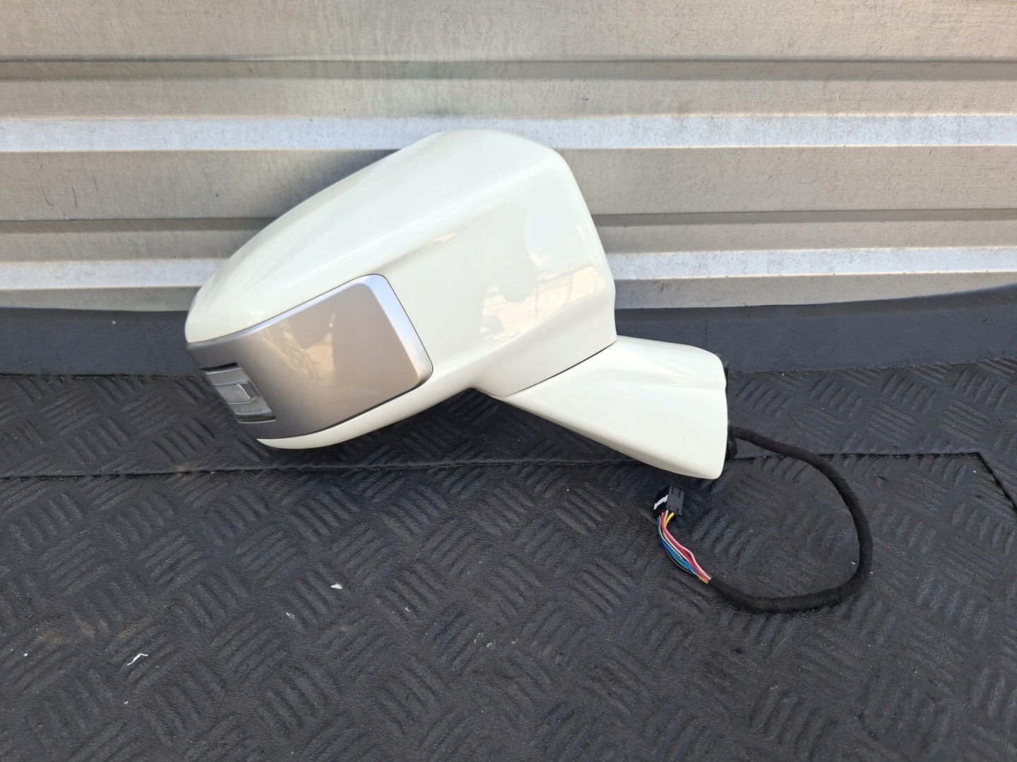 mirror right 11 PIN complete SSANGYONG KGM TORRES EVX WAA