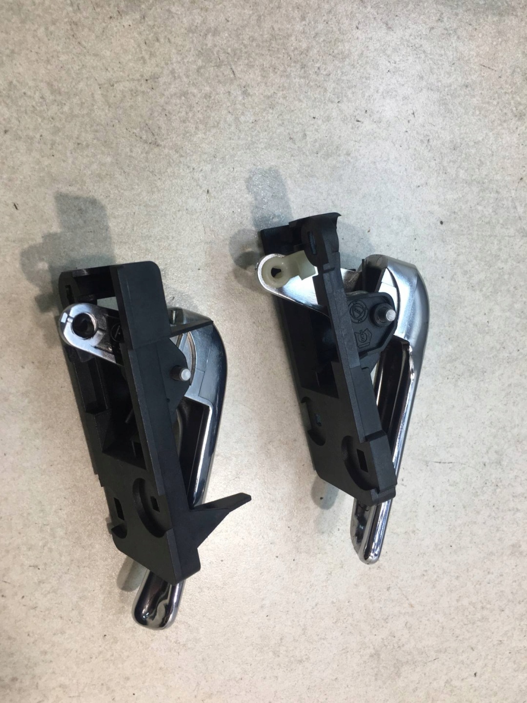 handle inner front KOMPLET ALFA 147 46736145