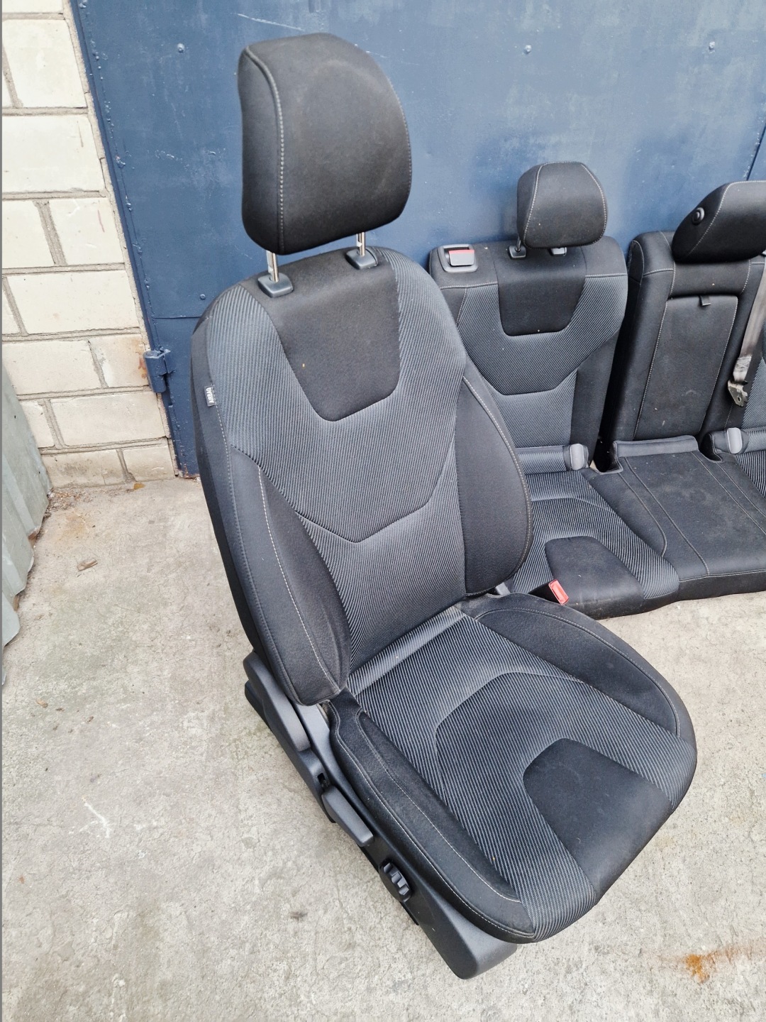 FORD MONDEO MK5 HB 5D sitz KOMPLET