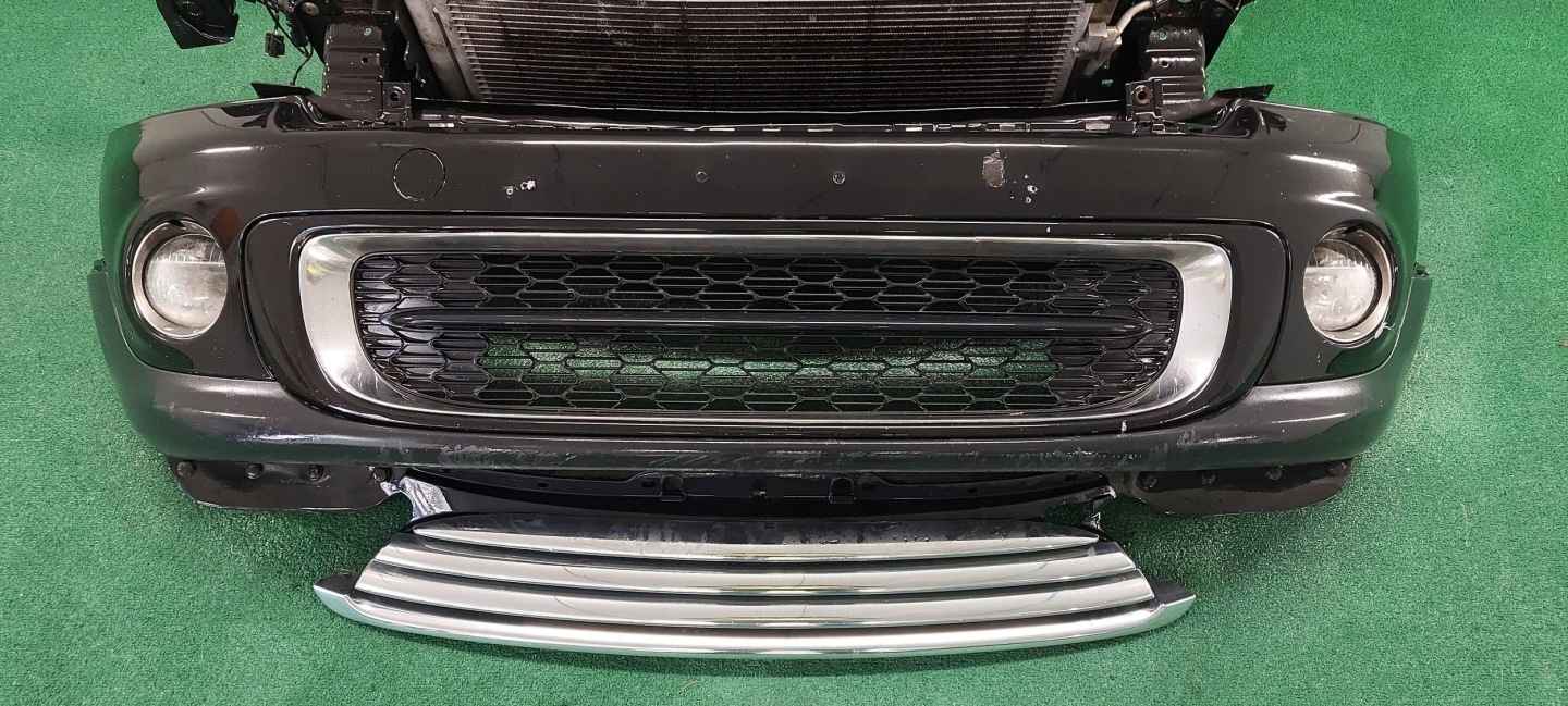 bumper front+ grill MINI R55 R56 R57 R58 LAK: A94/9