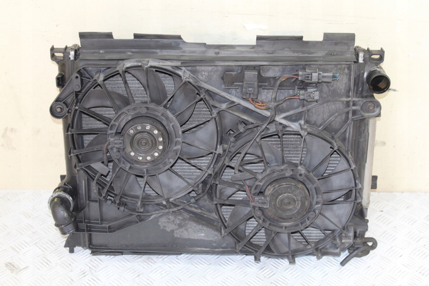 front body wall front radiator CHRYSLER 300C 300 C