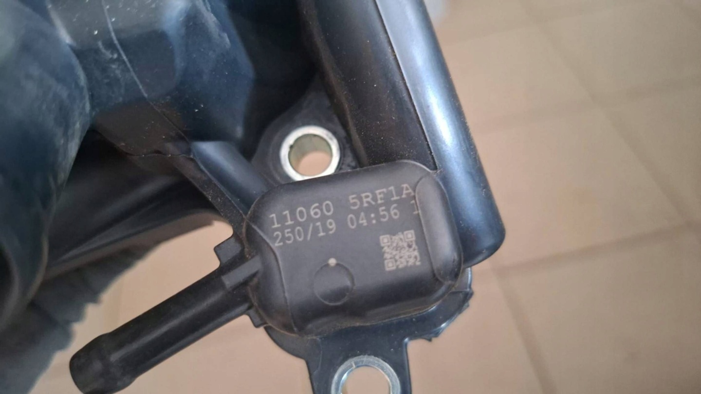 thermostat Renault Captur II 1.6 E-Tech 110605RF1A