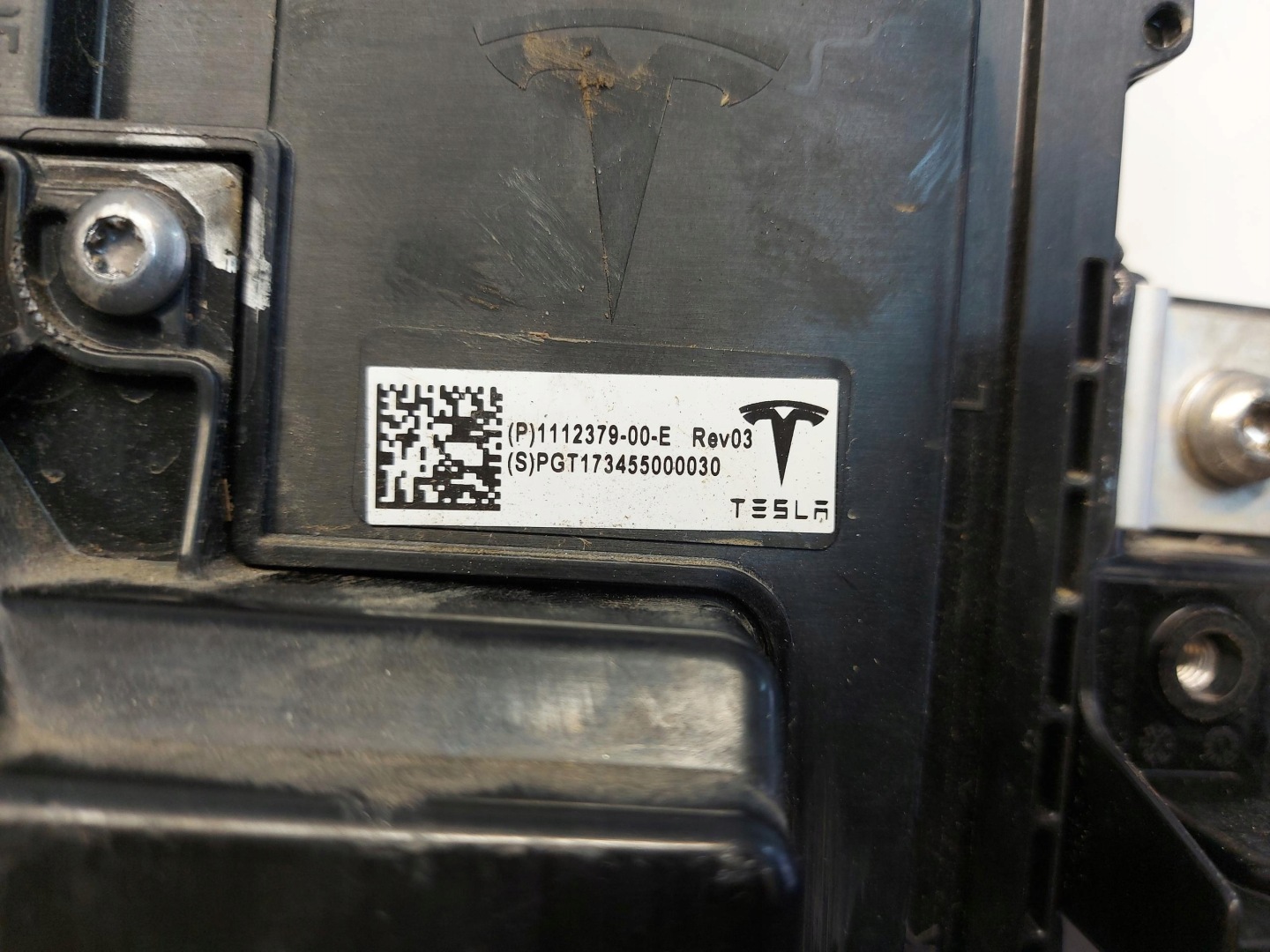 Tesla Model S LIFT module fuse compartment e-fuse 1112379-00-e