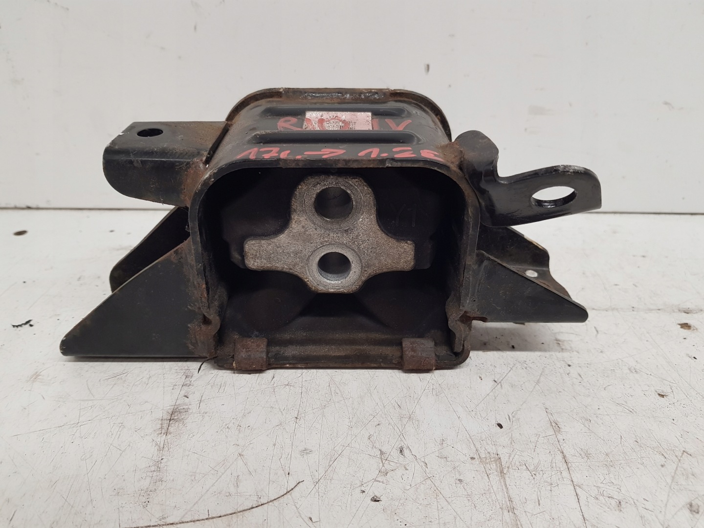 KIA RIO IV engine mount 1,2 2017
