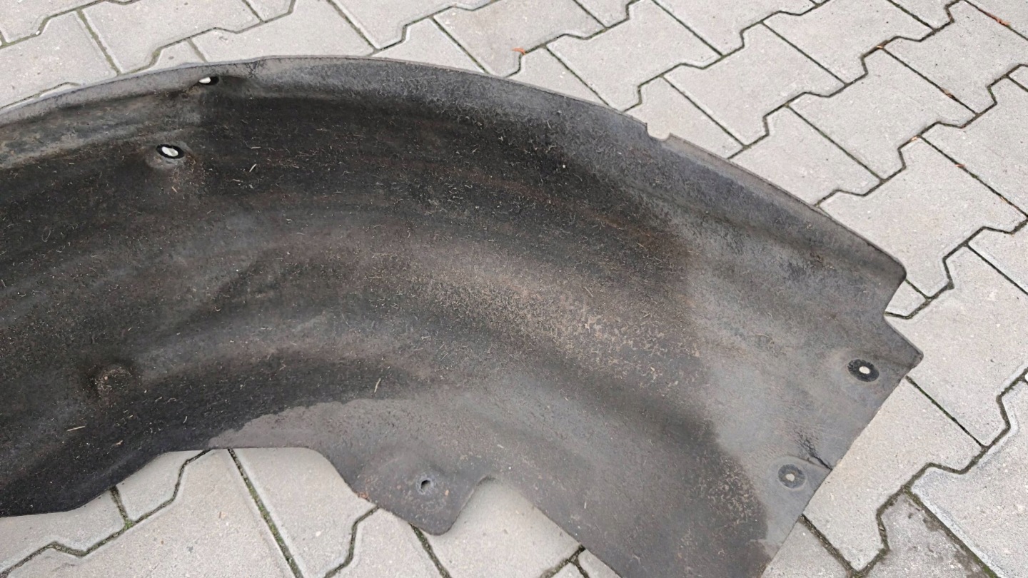 BMW 5 G31 7441182 mudguard rear. right kombi