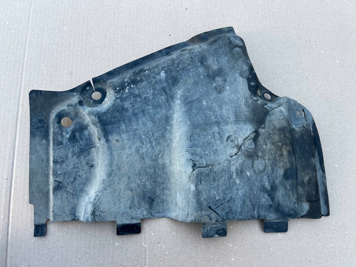 AUDI Q5 80A Blende Abdeckung Unterfahrschutz rechts 80A825202A