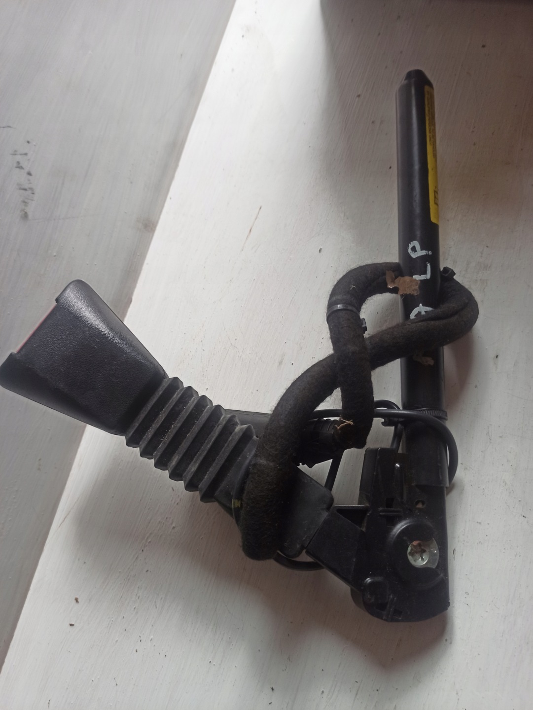 OPEL MERIVA A adjuster supports left front 13130377 542591561D