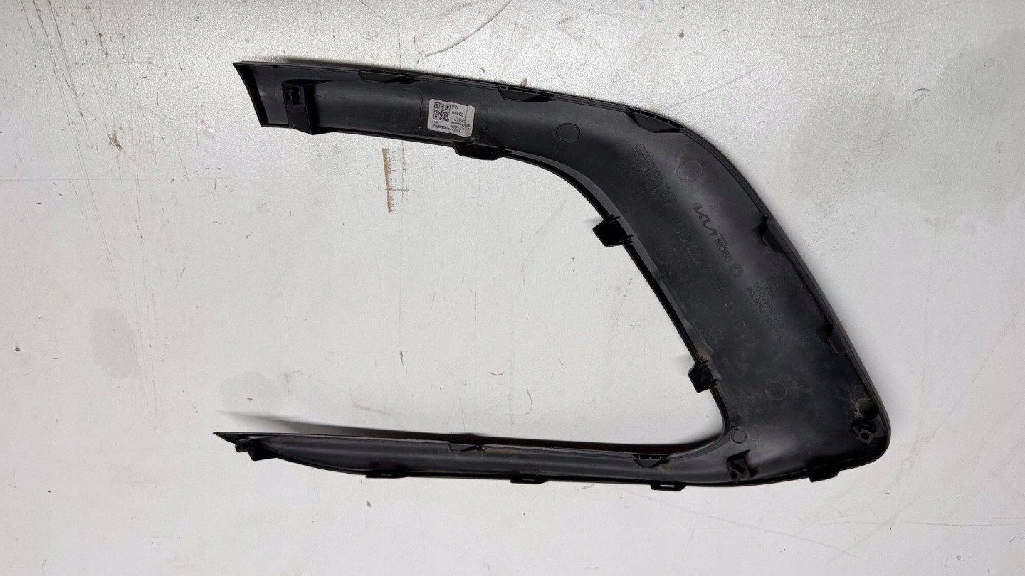KIA XCEED LIFT moulding of a bumper grille frame left left front 22-25