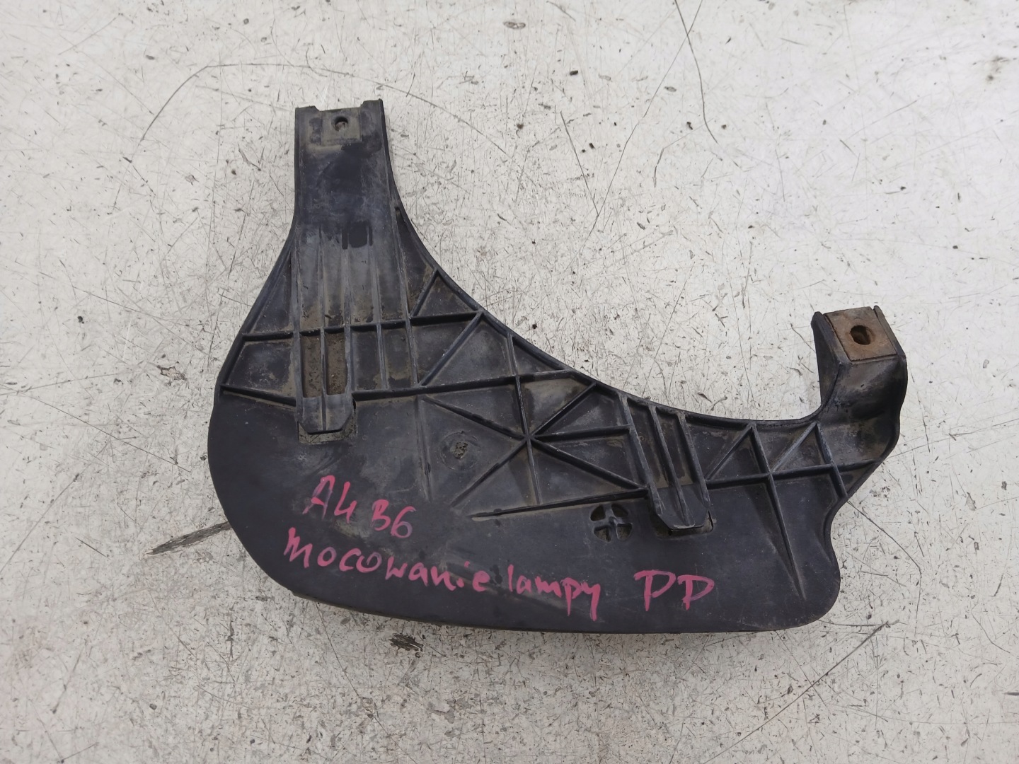 AUDI A4 B6 Halter Leuchte rechts vorne