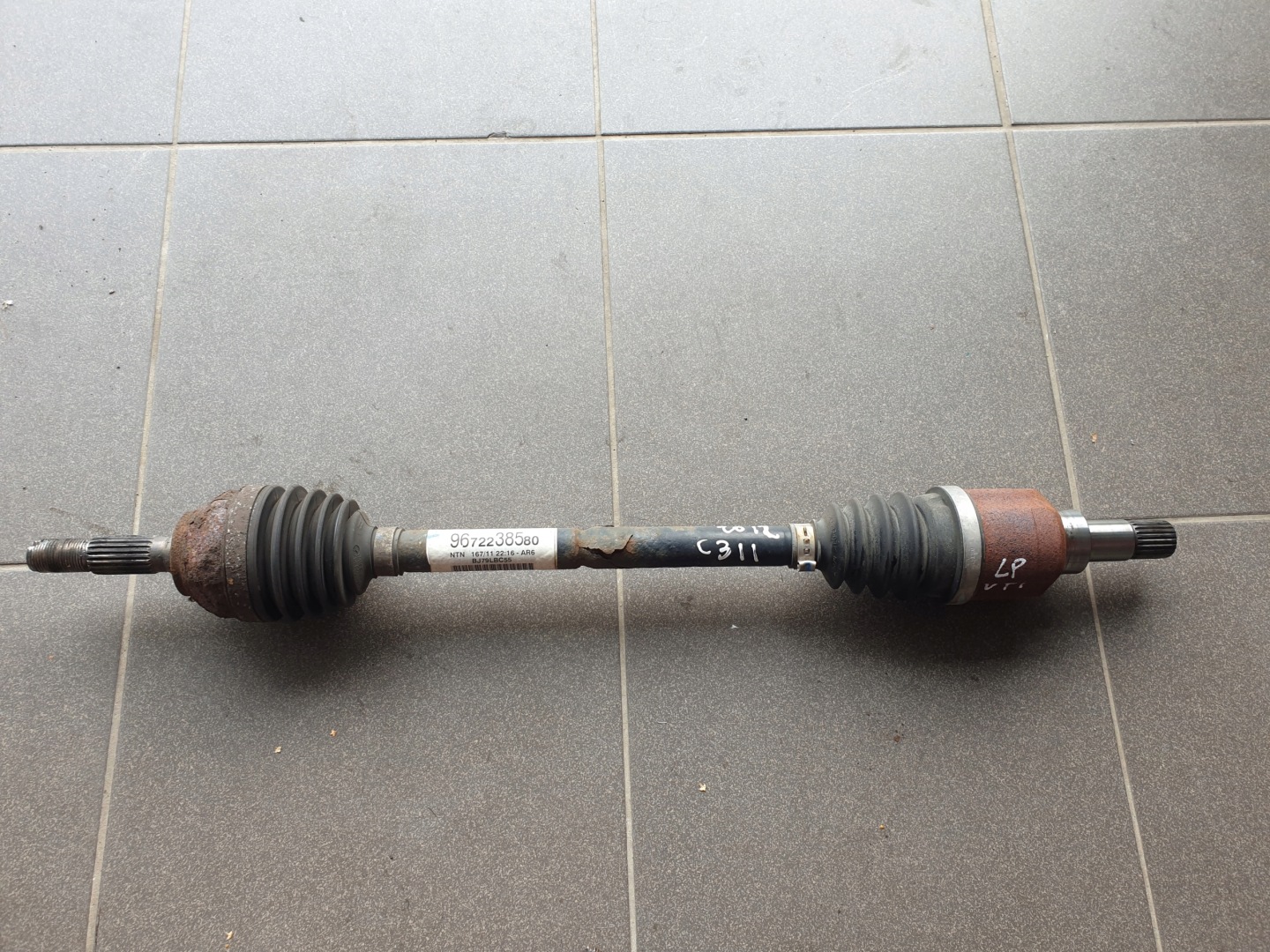 semi-axis left CITROEN C3 II 1.4 2010- 9672238580