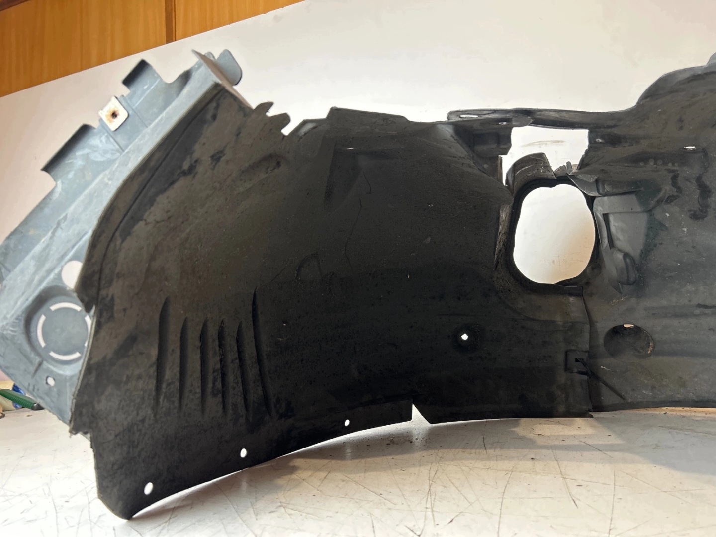 complete mudguard right front Mercedes W204 Lift C-Klasa