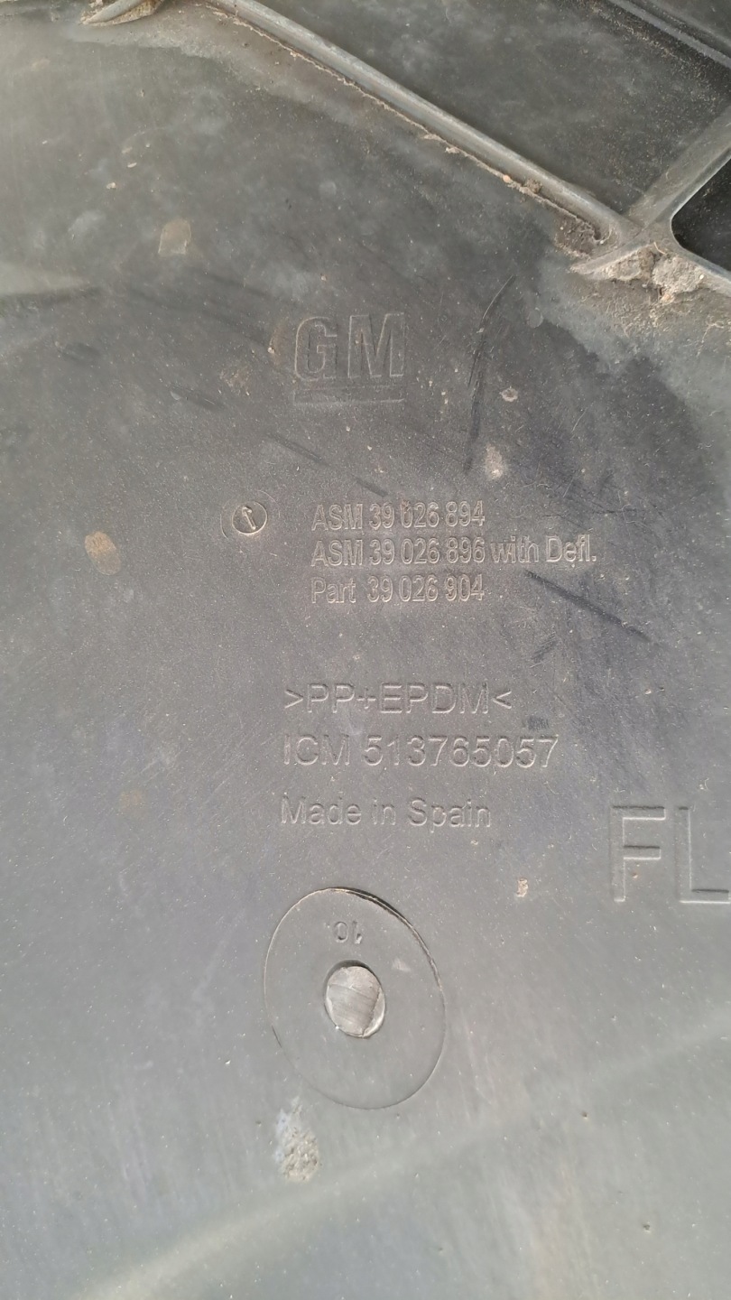 podblatník pravý předek 39026904 Opel Corsa E