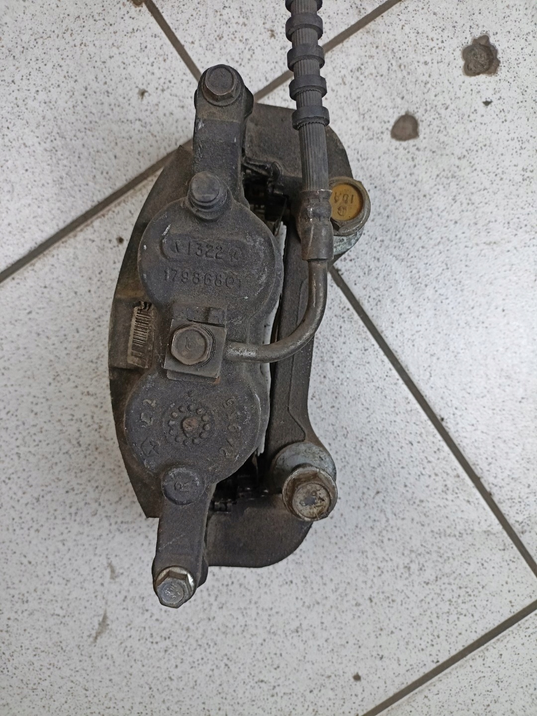 caliper brake front right side Dodge Grand Caravan 5 facelift 2015