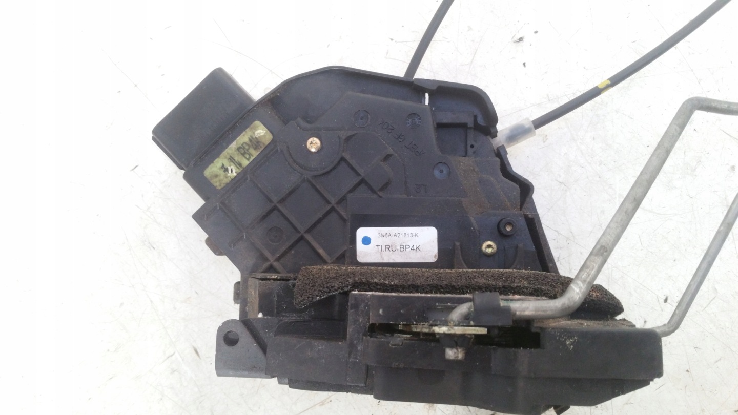 lock left front 3N6AA21813K Mazda 3