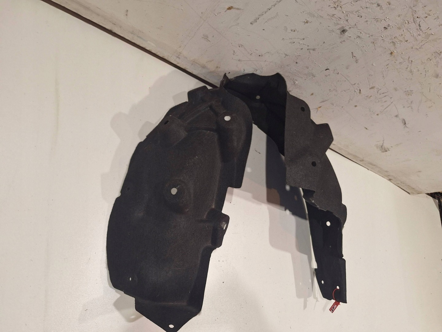 mudguard rear part left 767498938R RENAULT MEGANE V 22