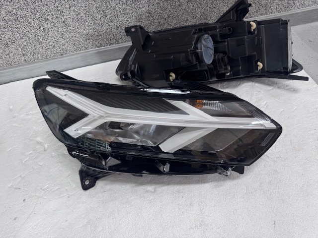 lights Dacia Sandero Jogger Full Led left right 2023 Biale