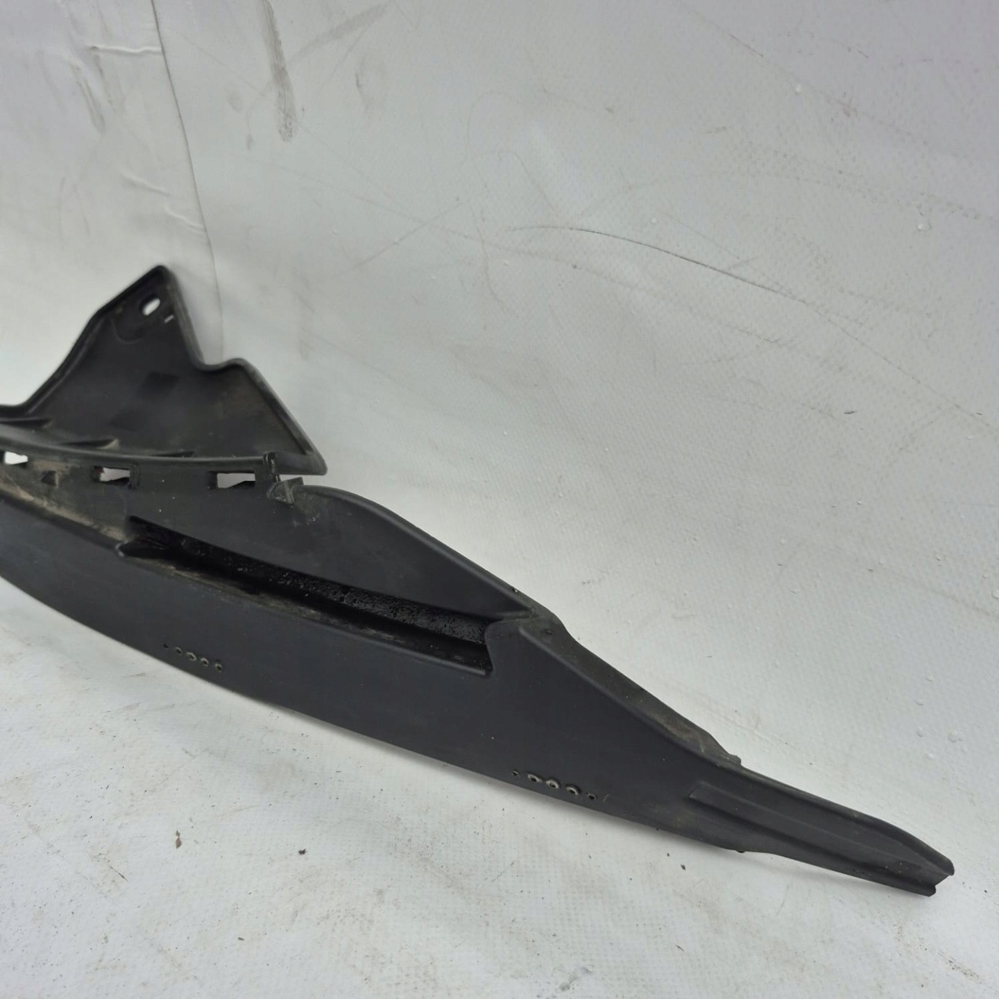 MERCEDES B-KLASA III 3 W247 AMG 18-23 holder support right front front