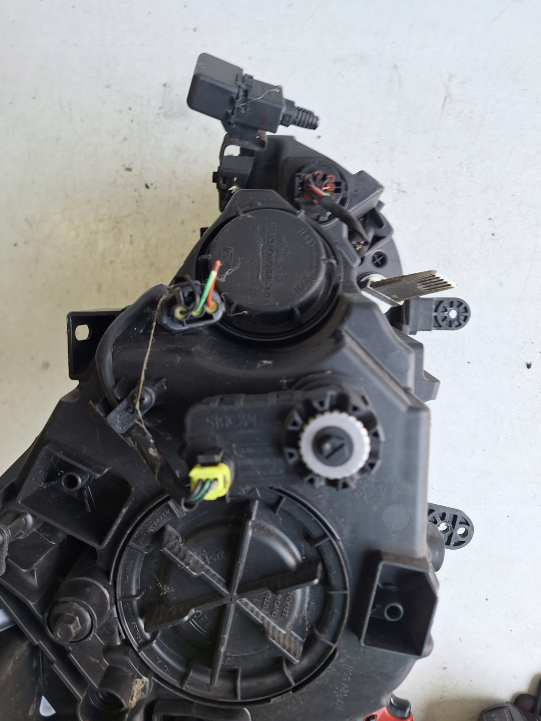 HYUNDAI I40 LIFT 15-> light left LED UK