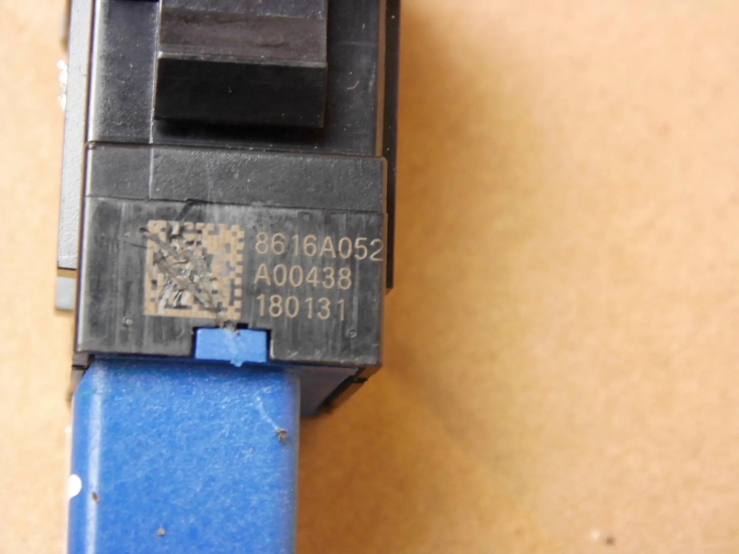 Mitsubishi Outlander III button switch of the heating windows przedniej