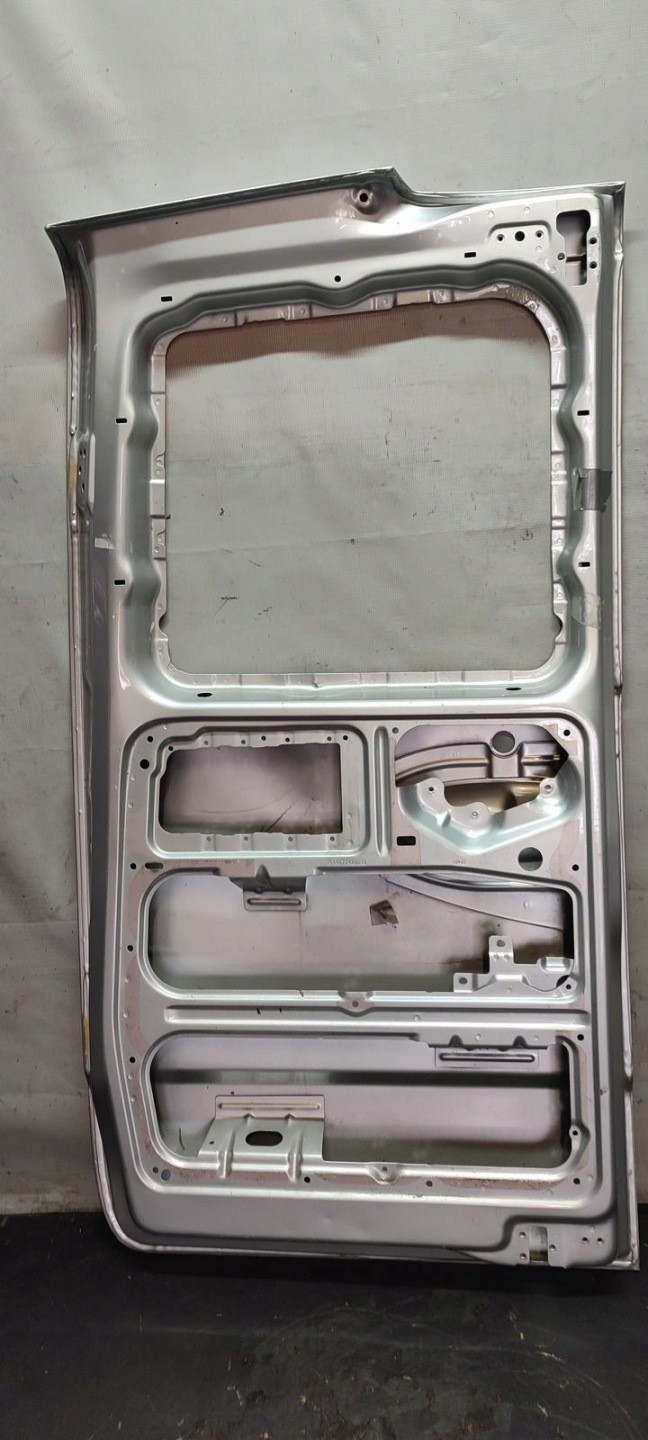 door rear part rear. right Mercedes W447