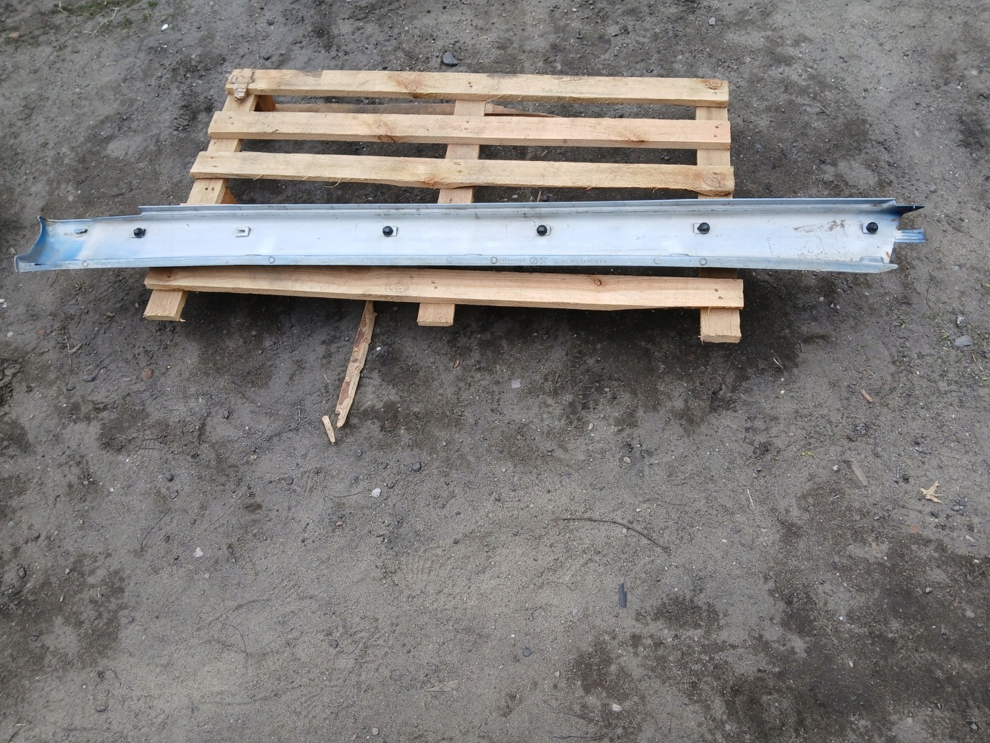 MERCEDES W163 ML LIFT moulding threshold left right