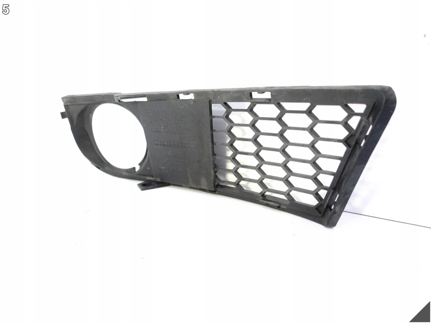 BMW 1 COUPE E82 E88 m-packet 04-07 grid grille W bumper front right