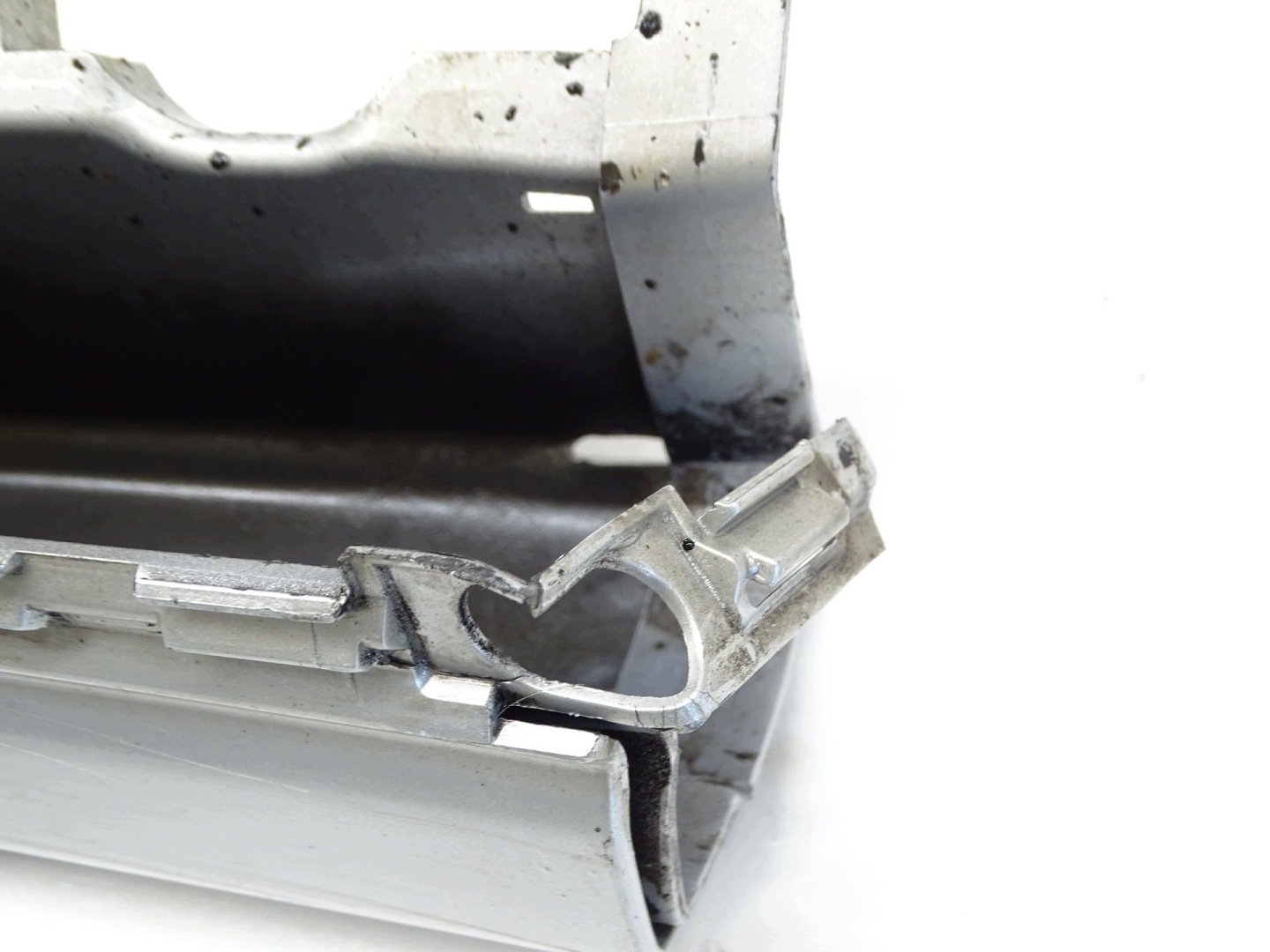 moulding threshold cap left AUDI RS4 B7 8E0853859D