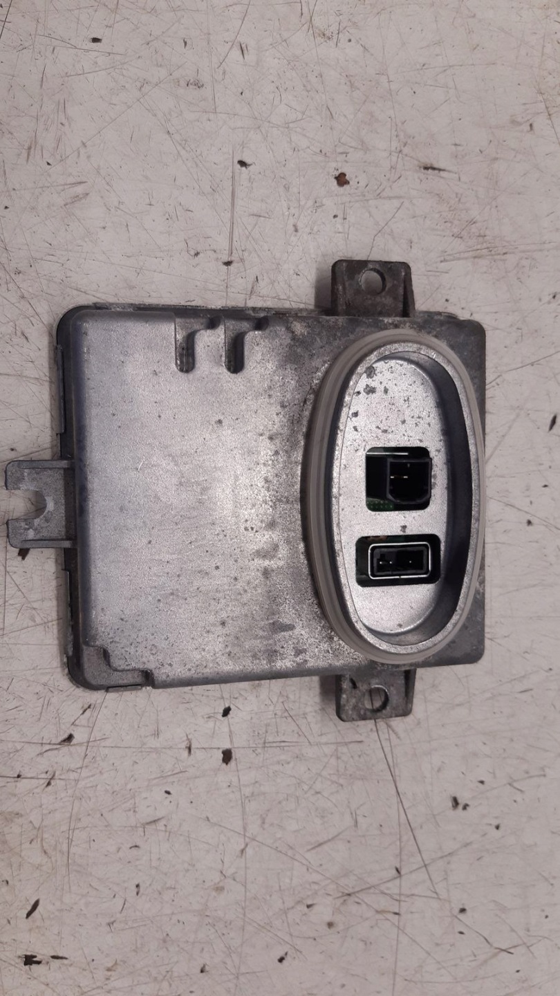 control unit xenon Volvo V70 III kombi LIFT 2,0D