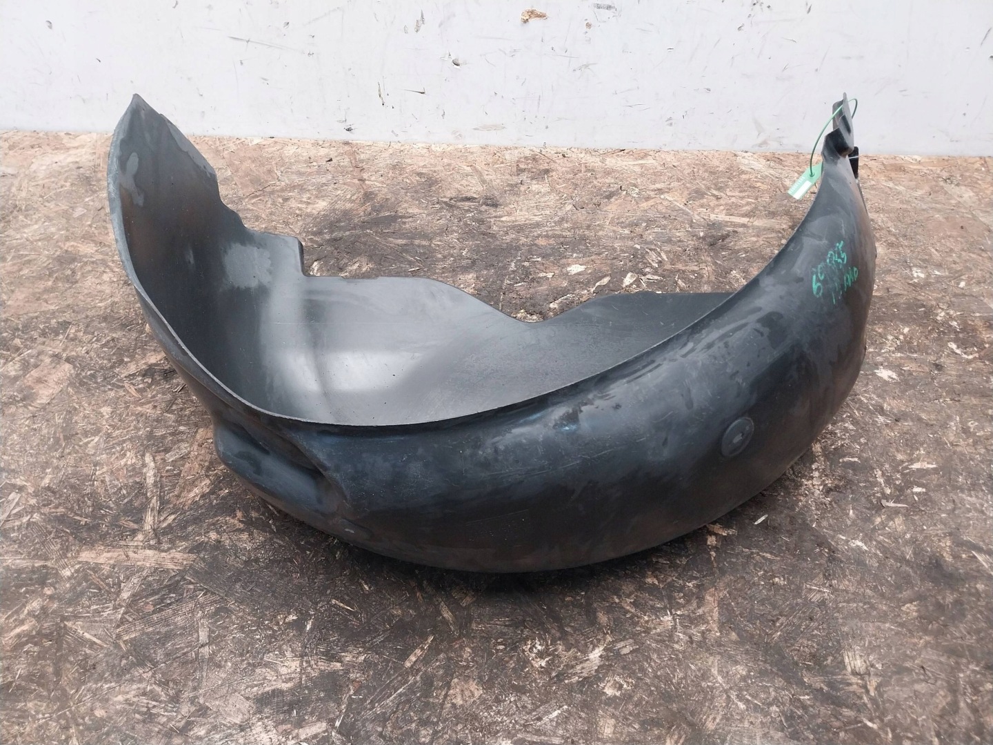mudguard right rear part 7H0810972C VW MULTIVAN T5 LIFT