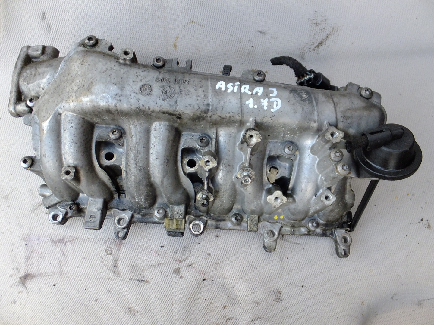 intake manifold opel astr J IV 1,7 cdti 8973858235