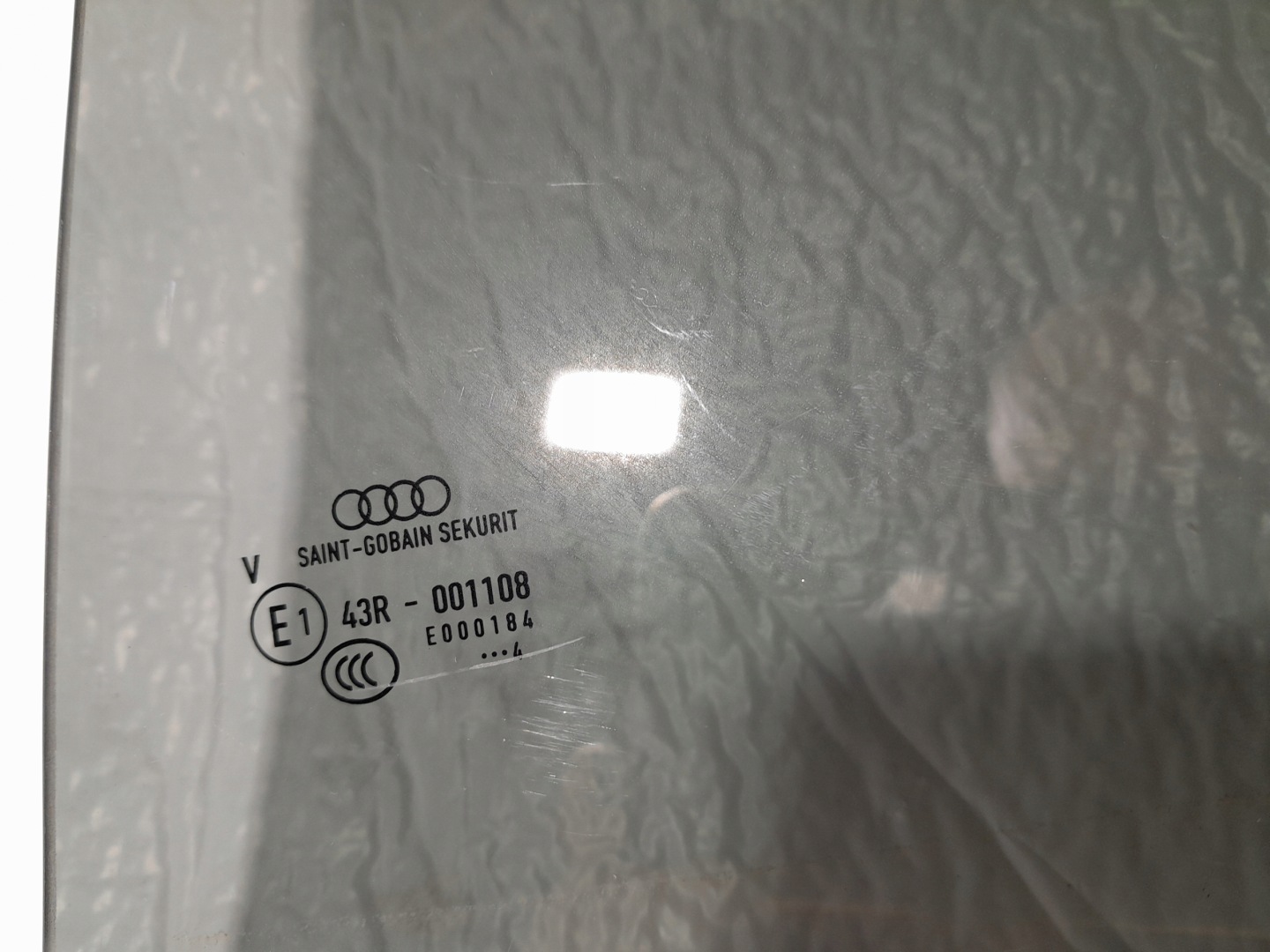 AUDI A3 S3 8V window left rear part 43R-001108