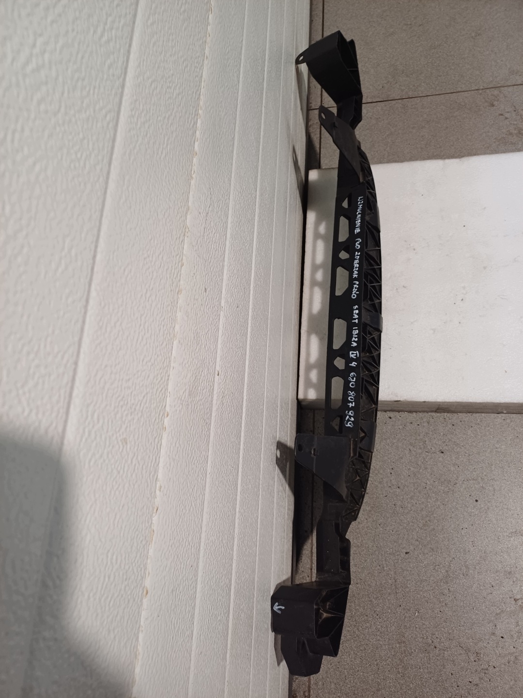 pillar below bumper front front SEAT IBIZA IV 4 6J0807929