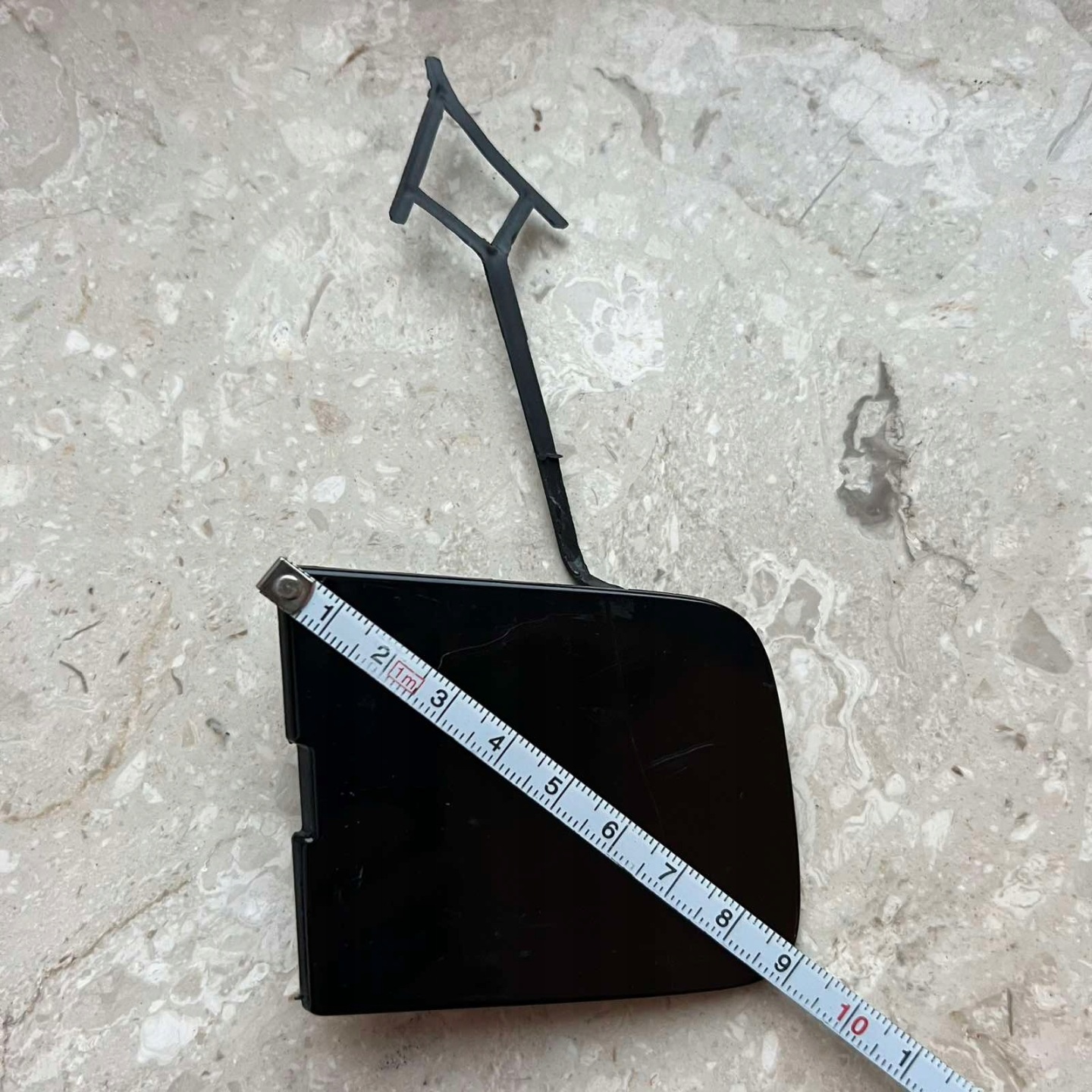MAXUS EUNIQ 6 SUV 2021-> towing hook cap bumper front P02165