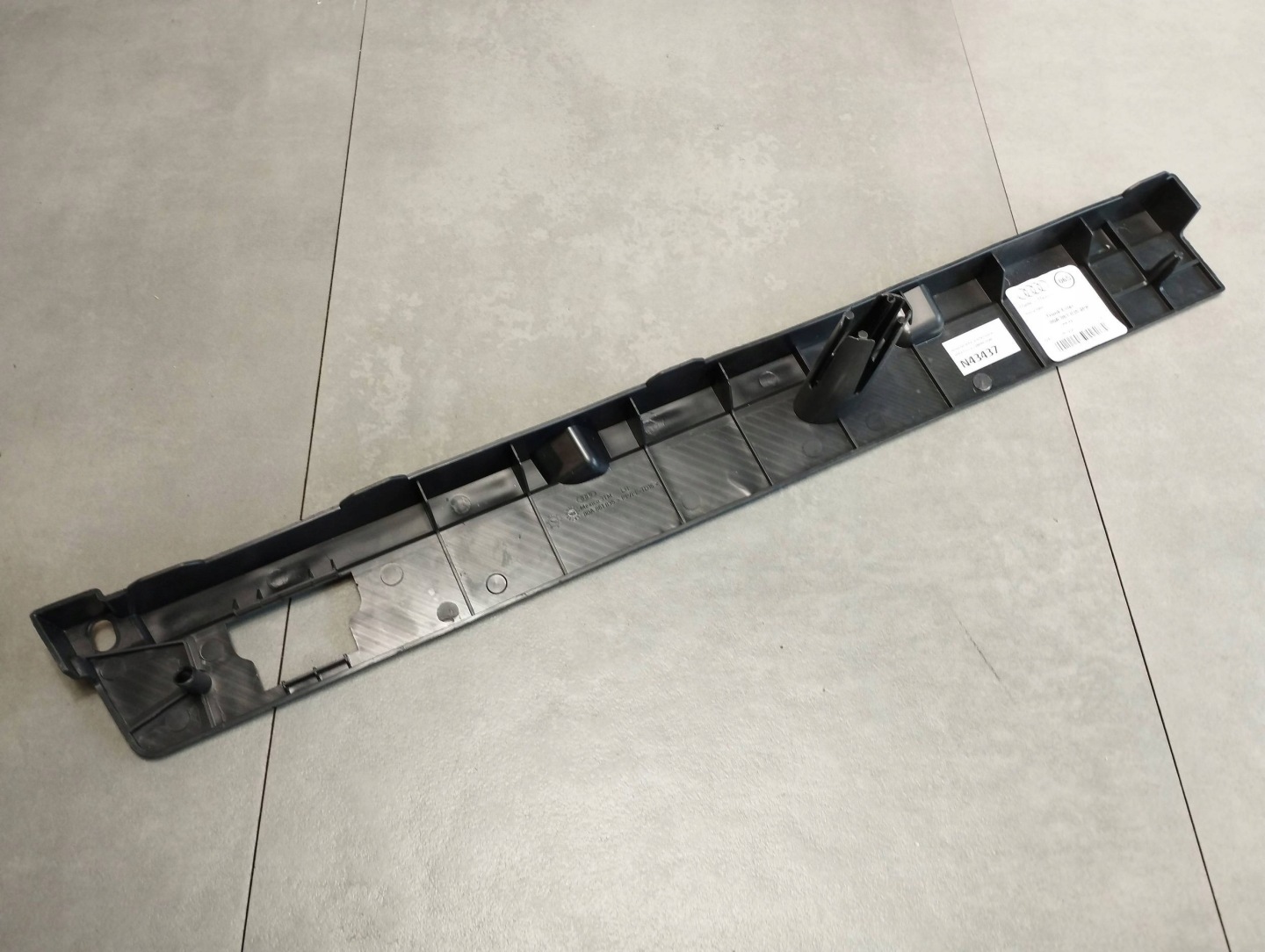 Audi Q5 80A Blende Abdeckung Leiste Schutzleiste 80A861835