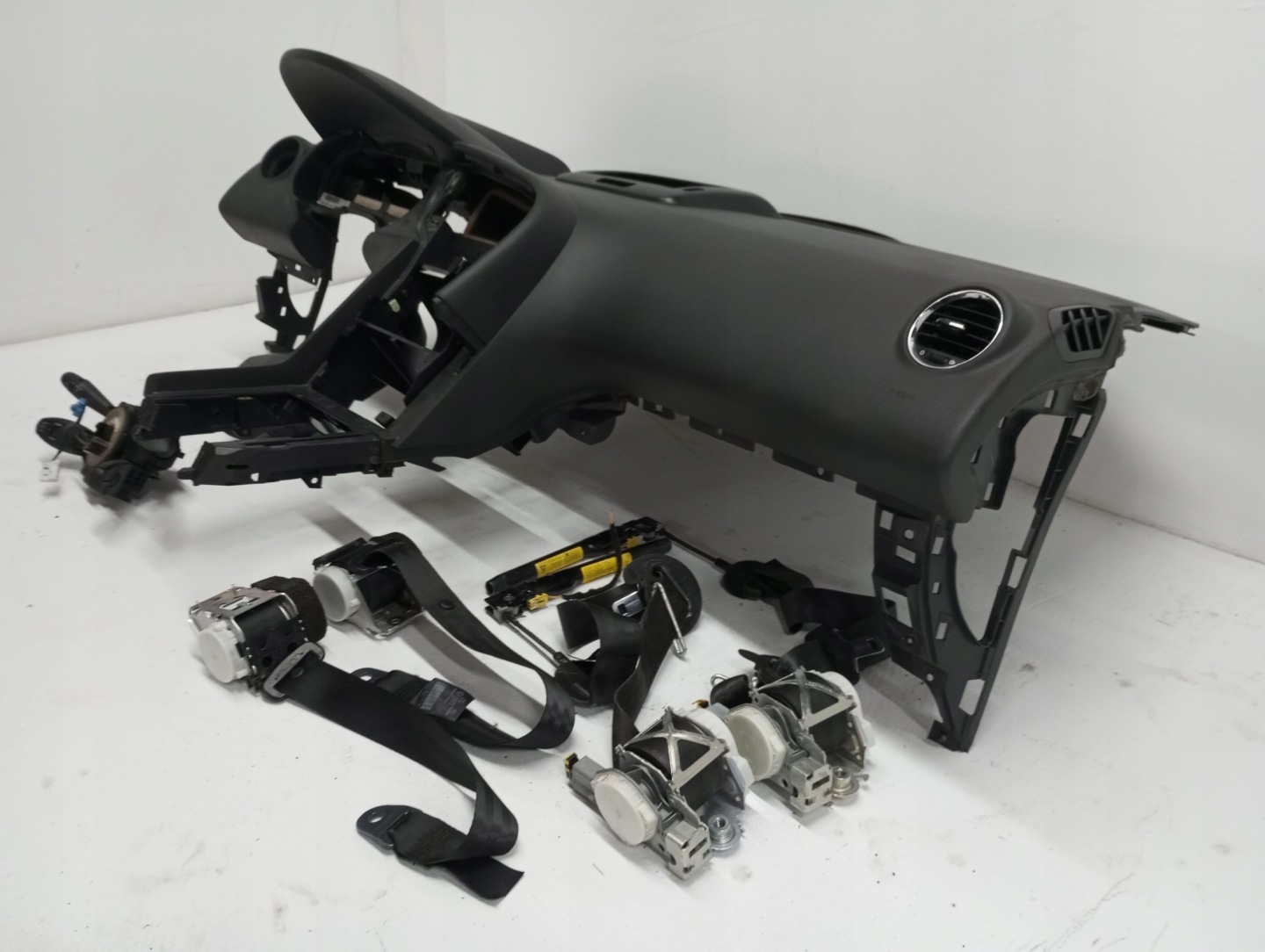 dashboard PEUGEOT 3008 and HEAD UP